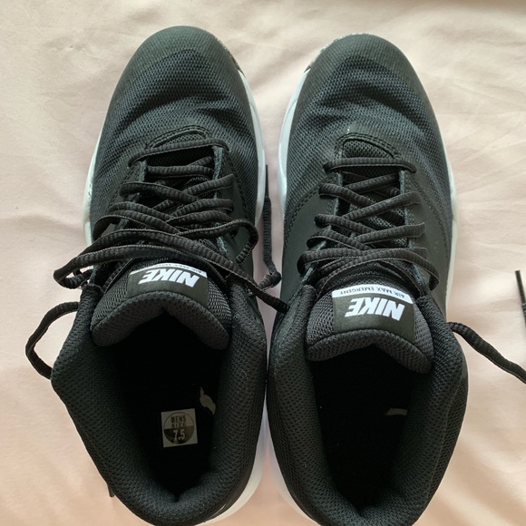 Nike men’s size 7.5 - Picture 2 of 3